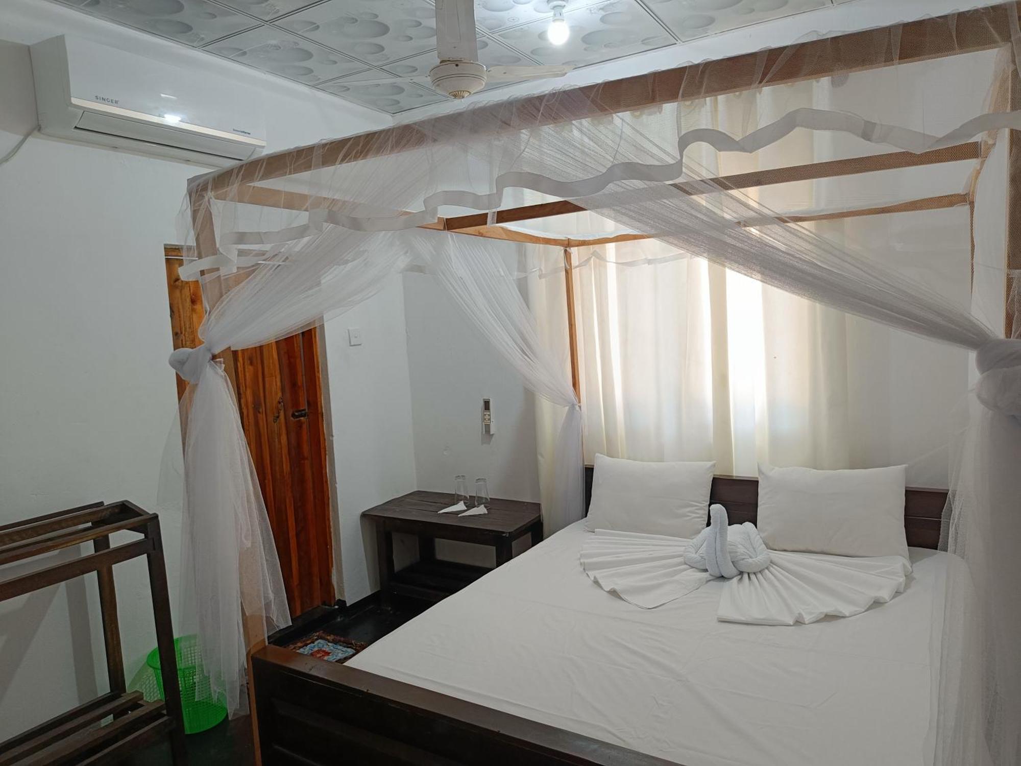 Kingly Aroma Hotell Arugam Kudah Rom bilde