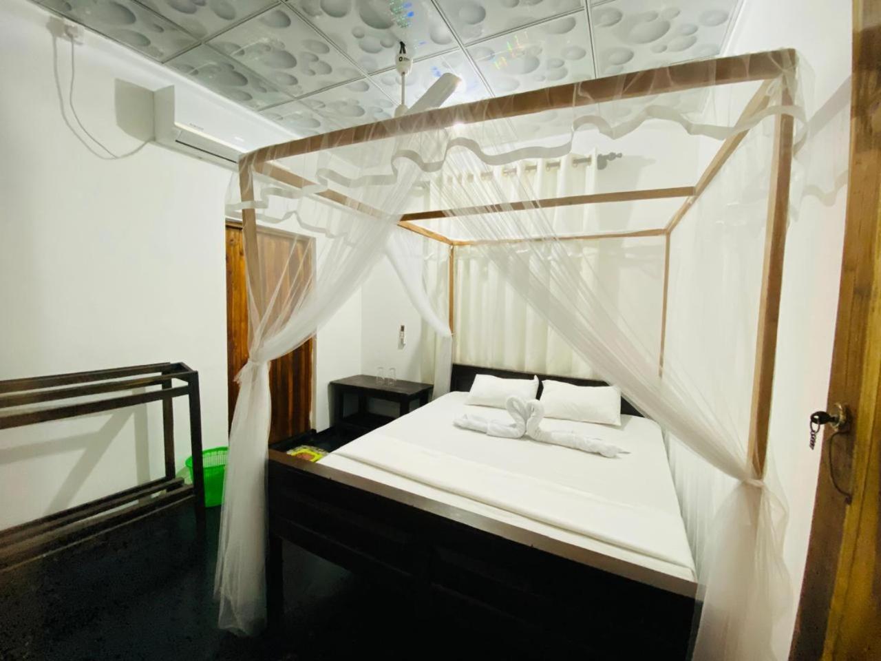 Kingly Aroma Hotell Arugam Kudah Eksteriør bilde