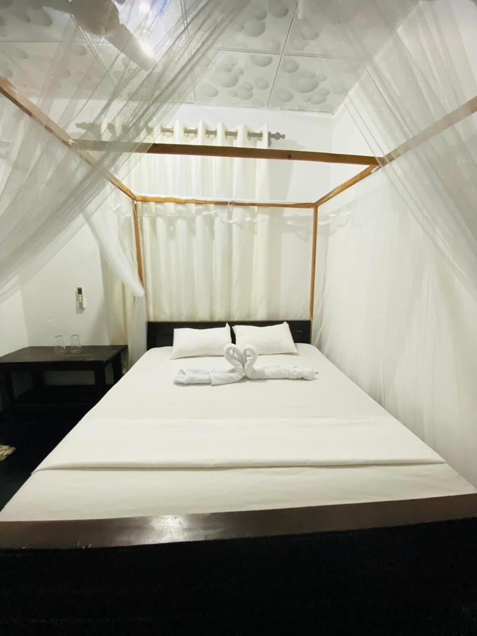 Kingly Aroma Hotell Arugam Kudah Eksteriør bilde