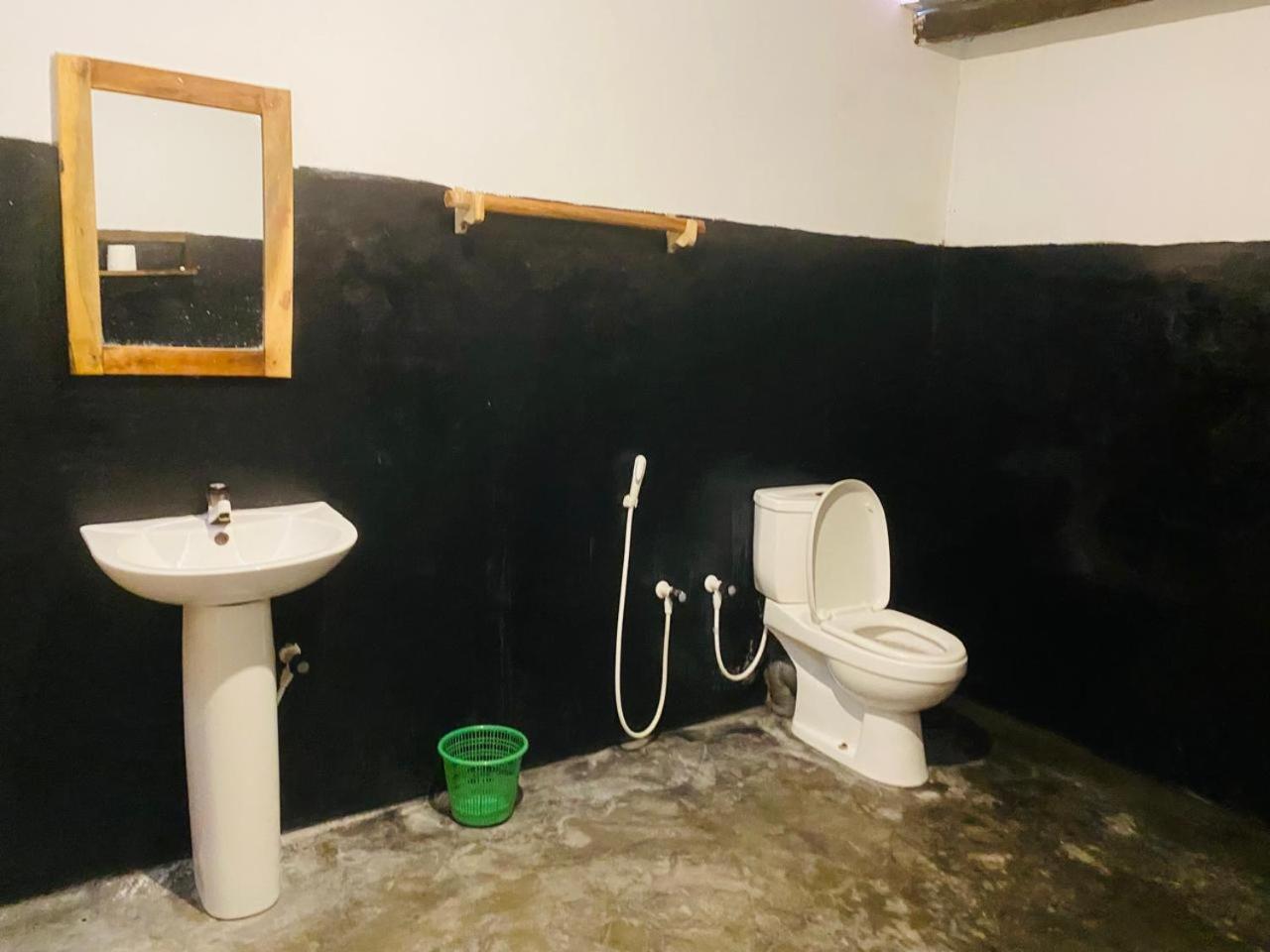 Kingly Aroma Hotell Arugam Kudah Rom bilde