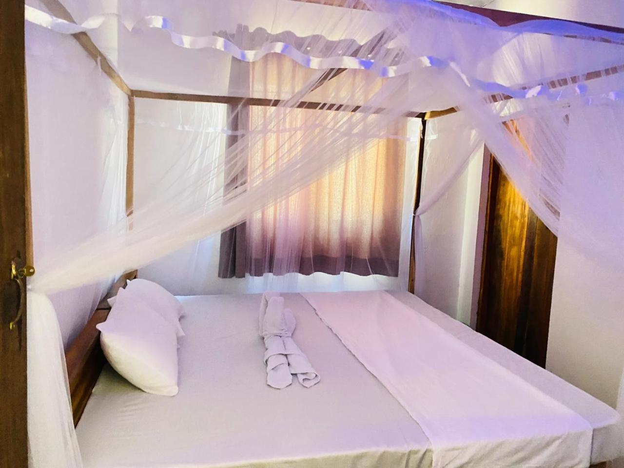 Kingly Aroma Hotell Arugam Kudah Rom bilde